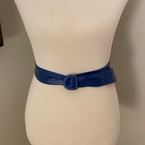 Women’s Vintage Soft Waist Cinch Statement Belt w/ Covered Buckle, Blue